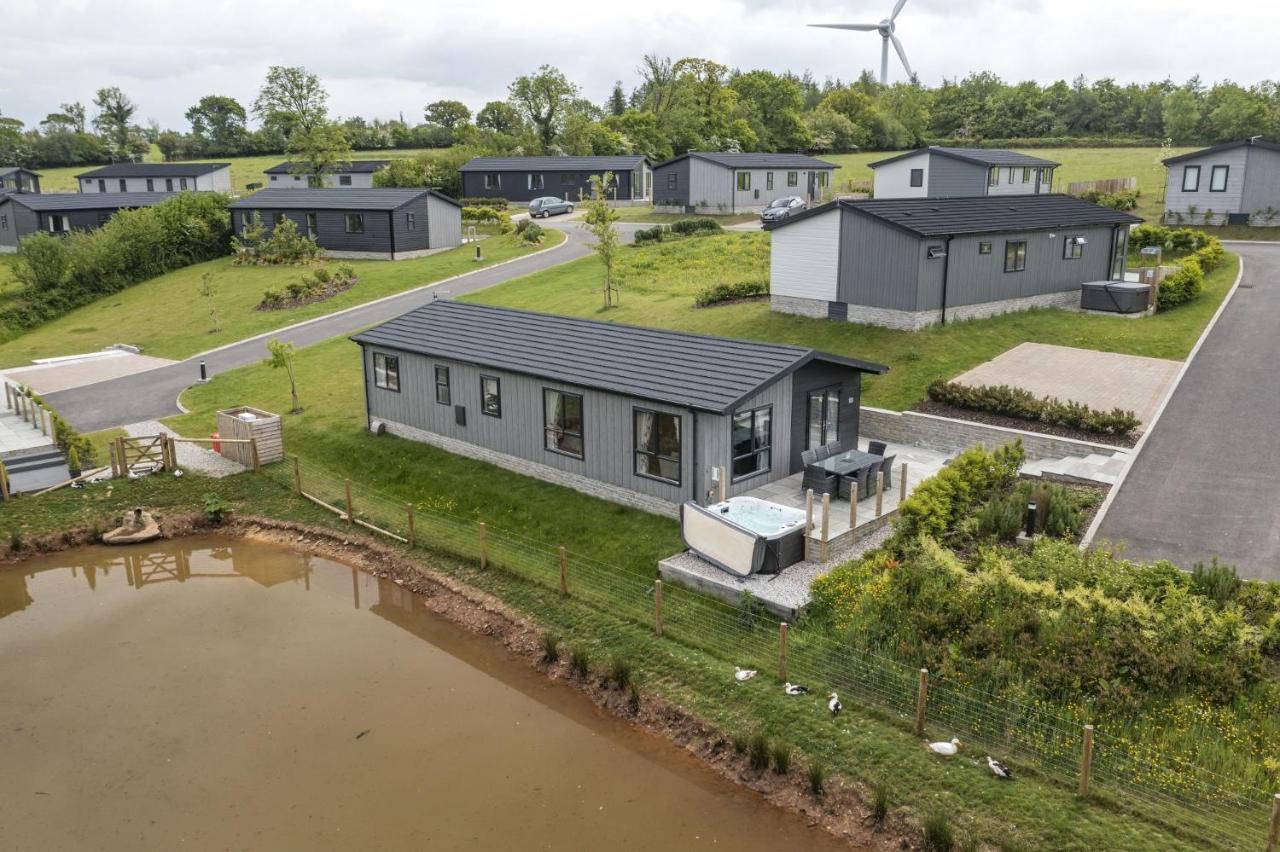 Lilac Lodge, 22 Roadford Lake Lodges Lifton Екстер'єр фото