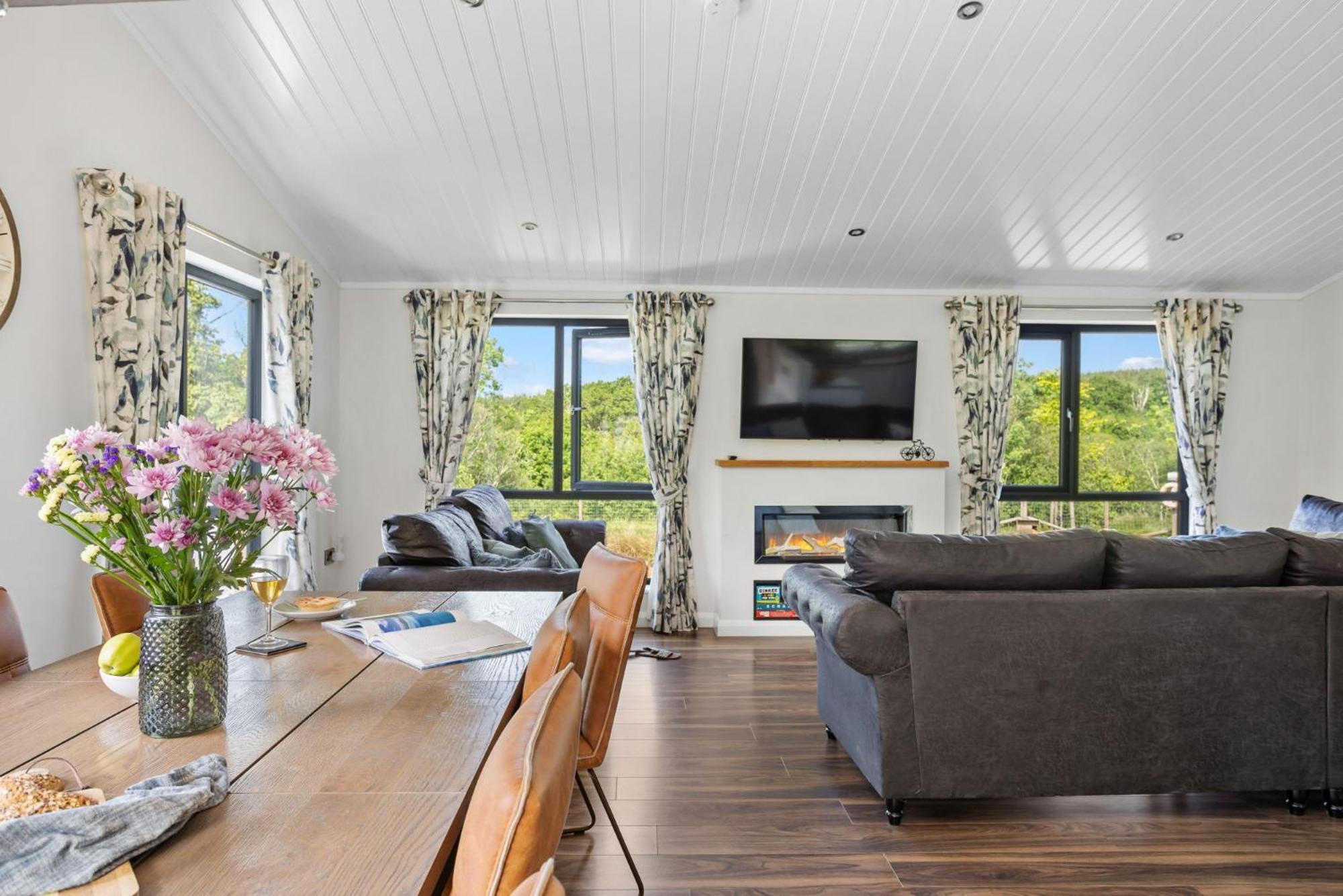 Lilac Lodge, 22 Roadford Lake Lodges Lifton Екстер'єр фото